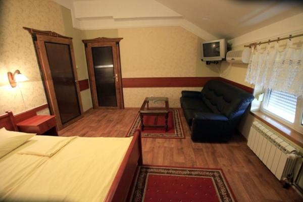 Hotel Dunav Karlofça Oda fotoğraf